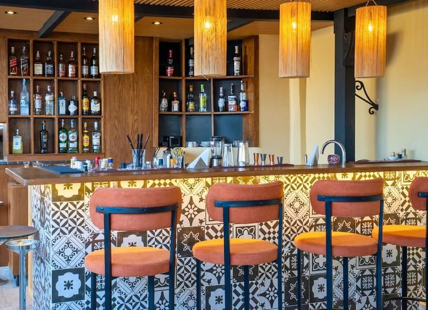 Bar Photo