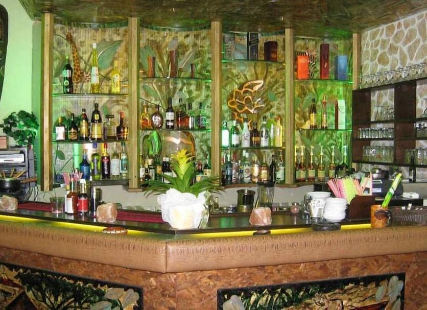 Bar Photo