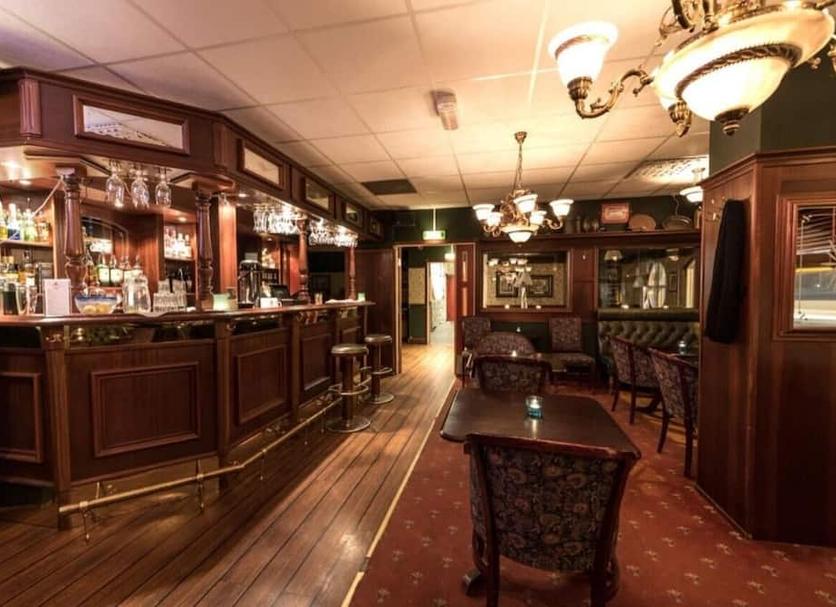Bar Photo