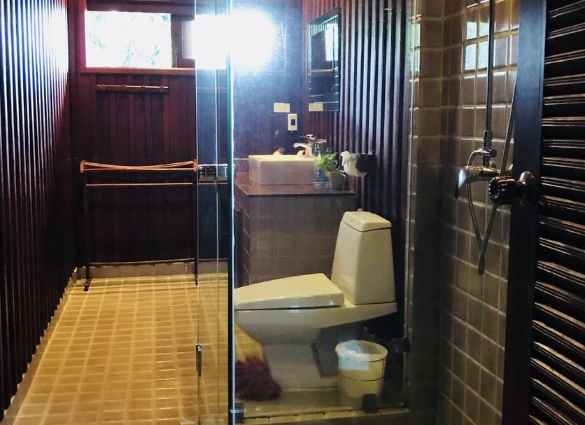 Bathroom Photo