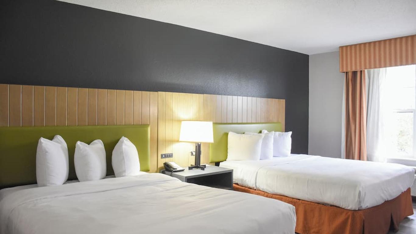 Country Inn & Suites by Radisson, Bloomington-Normal West, IL