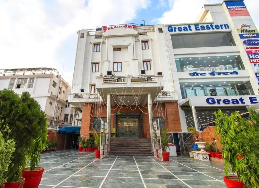 Building Photo