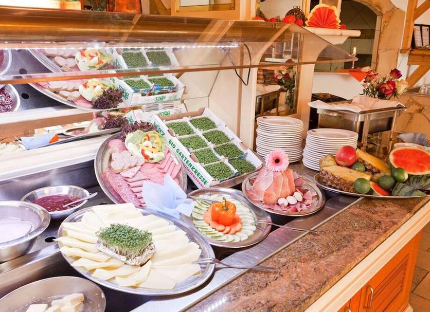 Buffet Photo