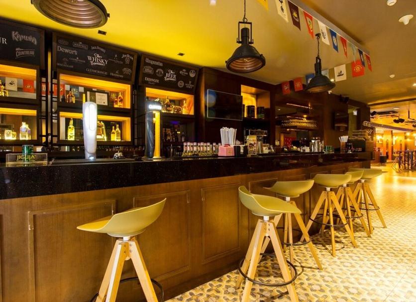 Bar Photo