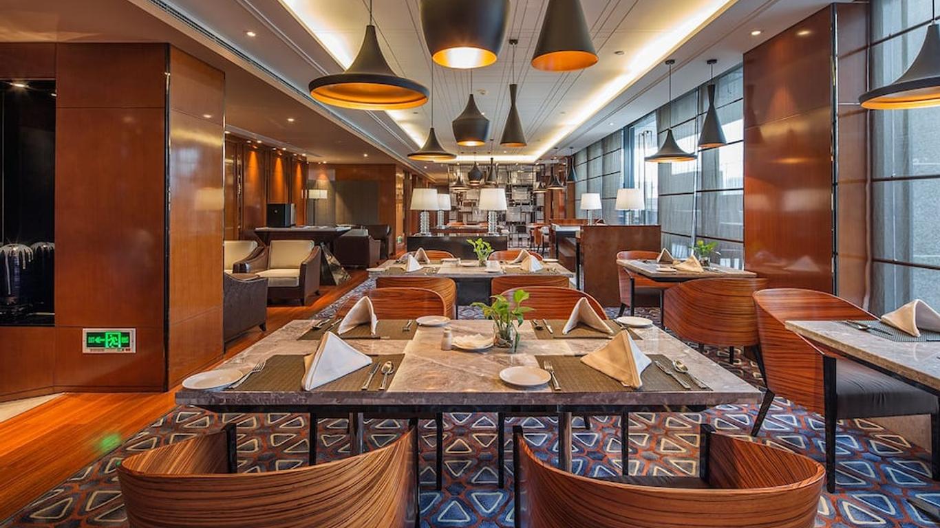 Howard Johnson Jinyi Hotel Chongqing