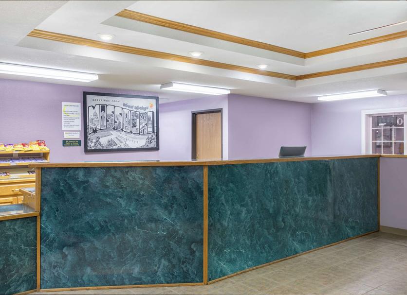 Front desk Photo