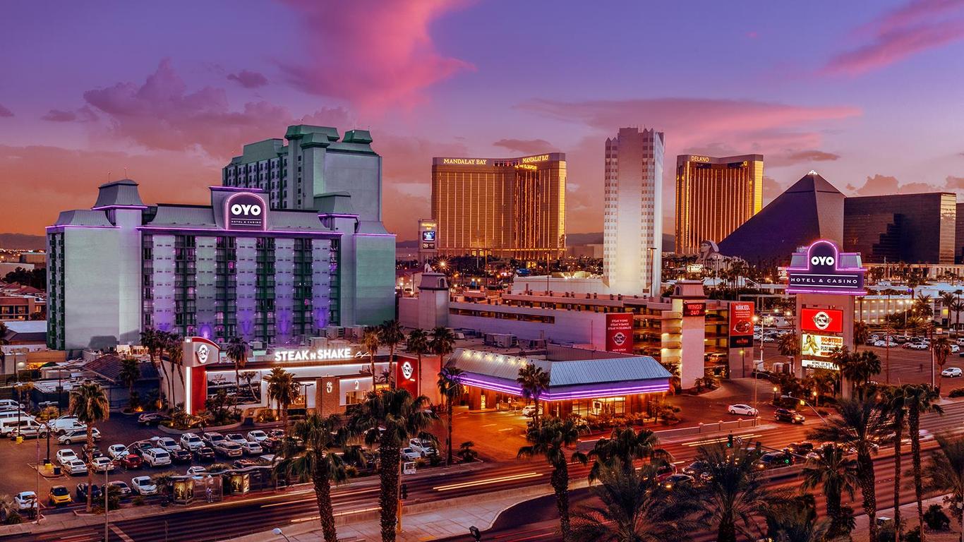 OYO Hotel And Casino Las Vegas from $15. Las Vegas Hotel Deals & Reviews -  KAYAK