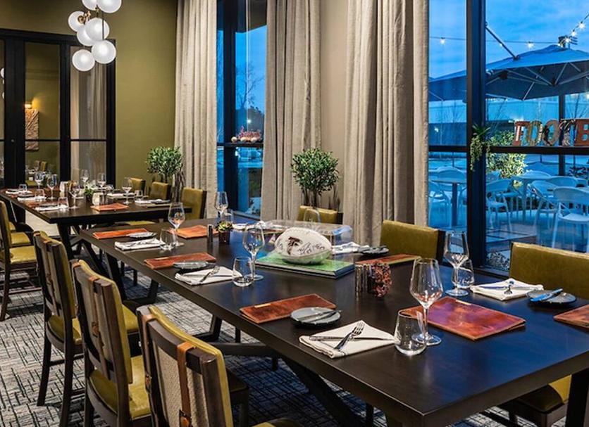 Restaurant Photo