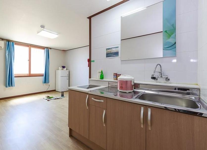 Kitchen Photo