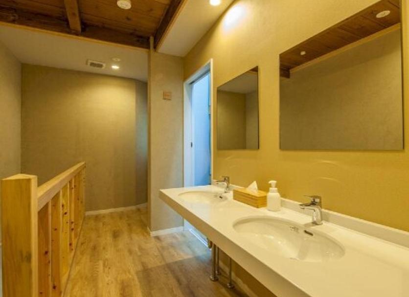 Bathroom Photo