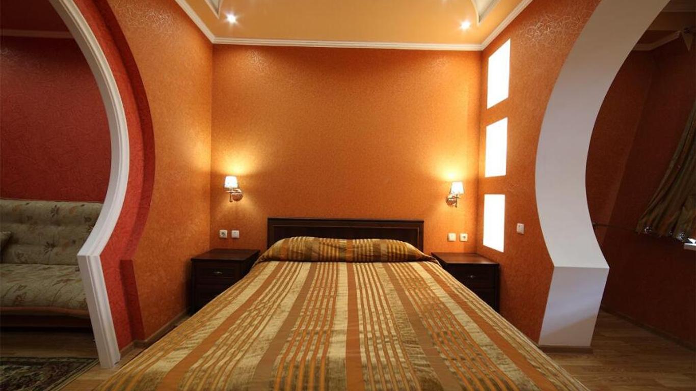Triumph Hotel