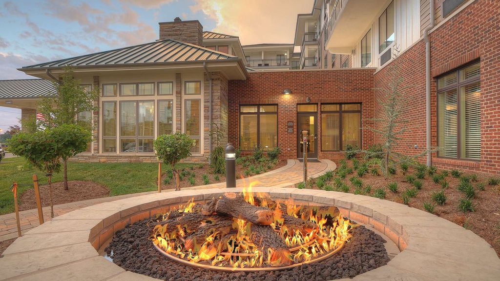 Hilton Garden Inn Pigeon Forge from $78. Pigeon Forge Hotel Deals