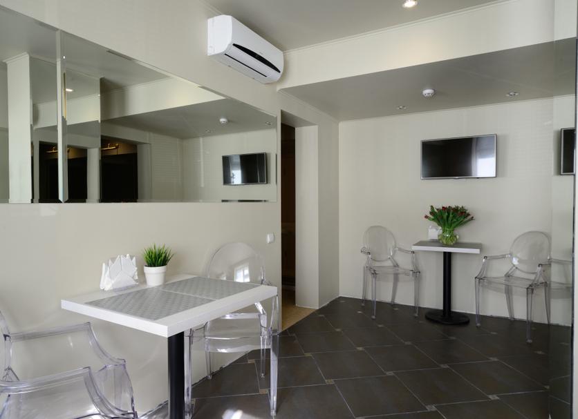 Dining room Photo