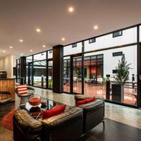 Essence Hotel Carlton