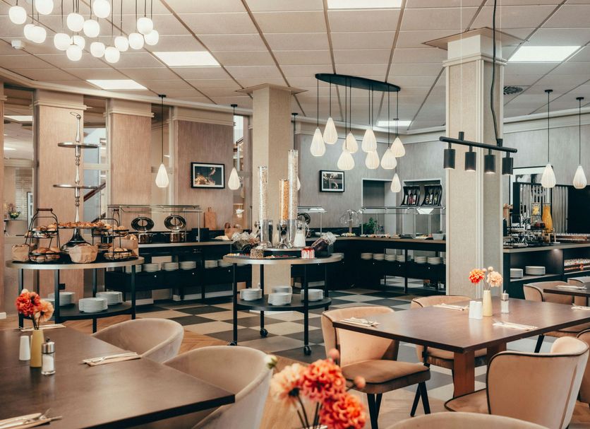 Restaurant Photo