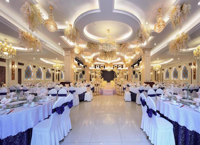 Banquet hall Photo