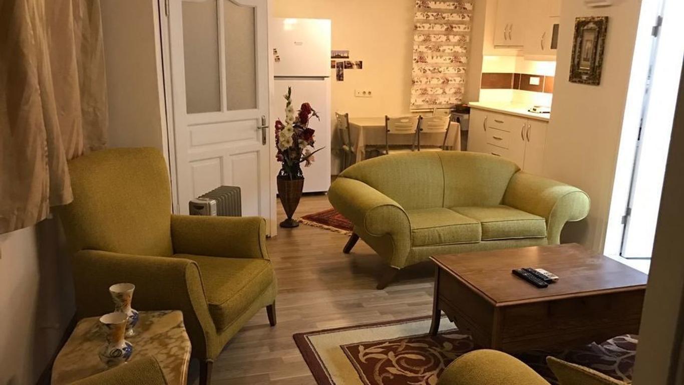 Nelly Guesthouse