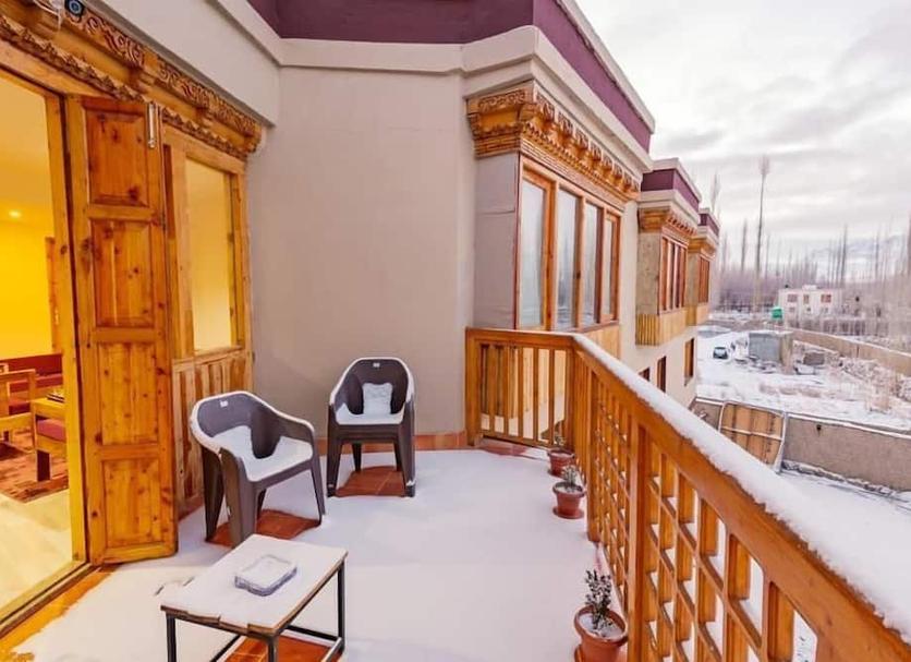 Balcony Photo