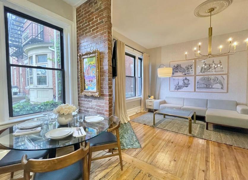 Dining room Photo