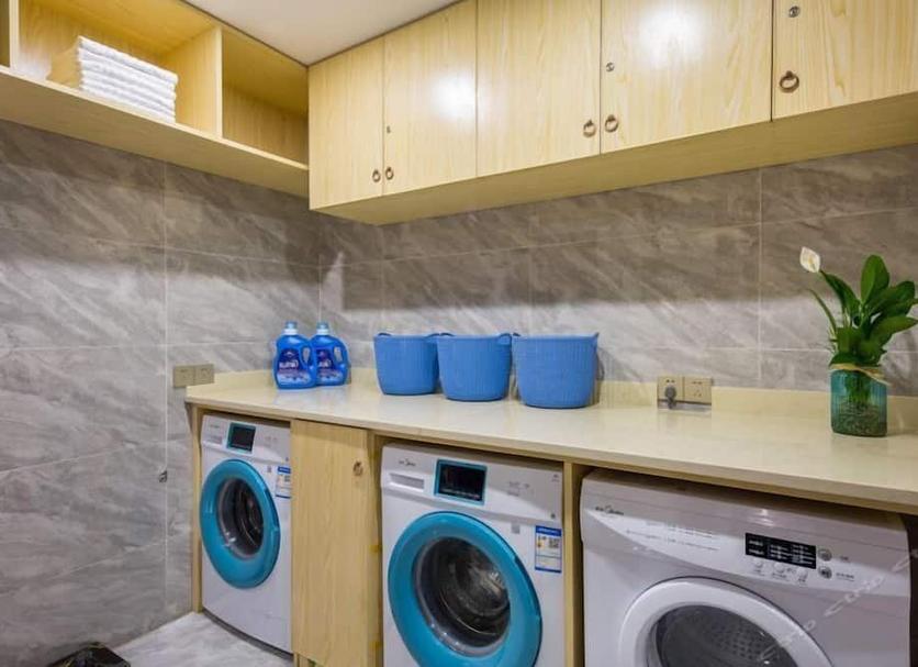 Laundry facility Photo