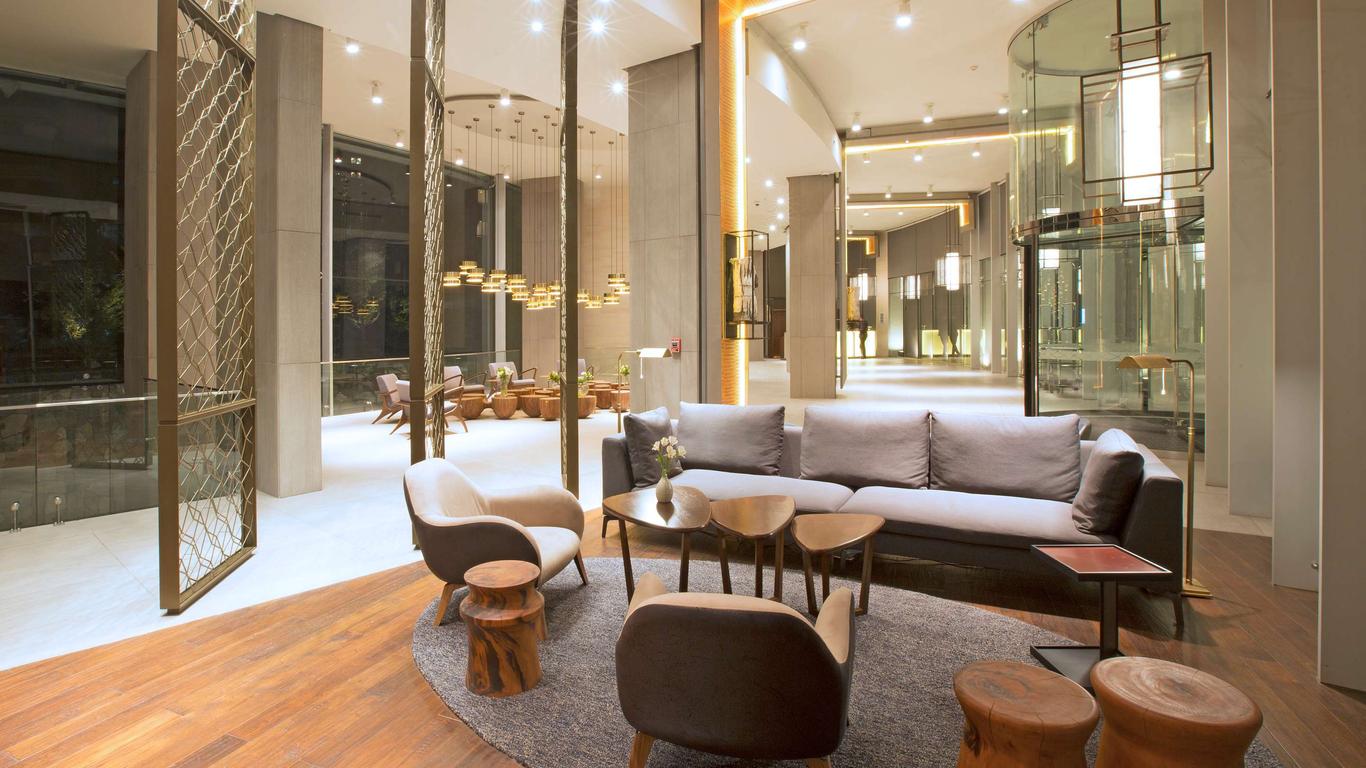 DoubleTree by Hilton Santiago Kennedy