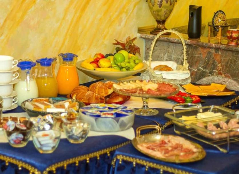 Buffet Photo