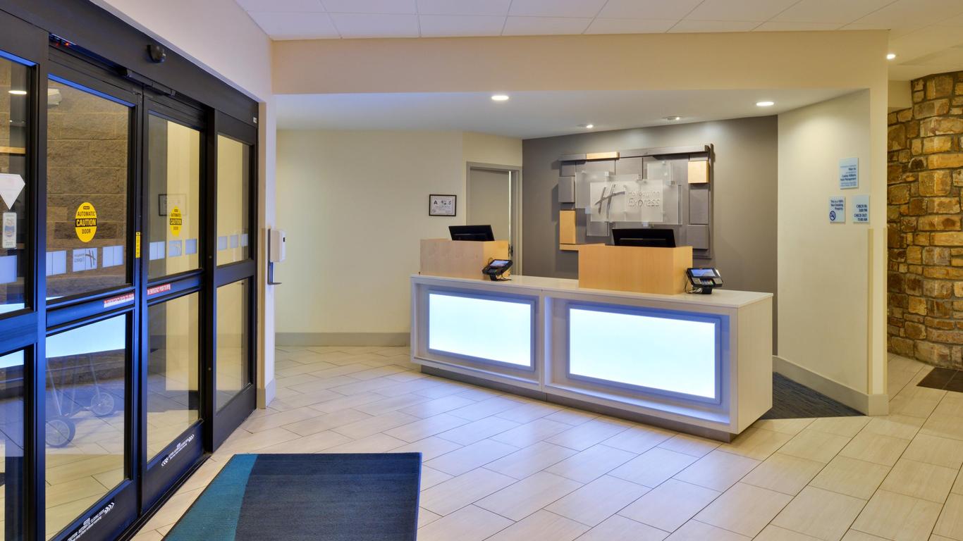 Holiday Inn Express Blowing Rock South, An IHG Hotel