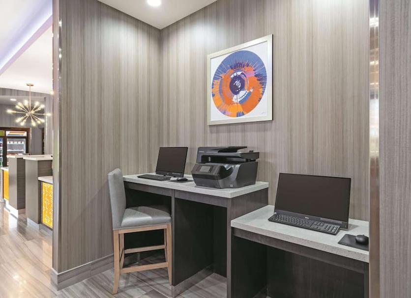 Business center Photo