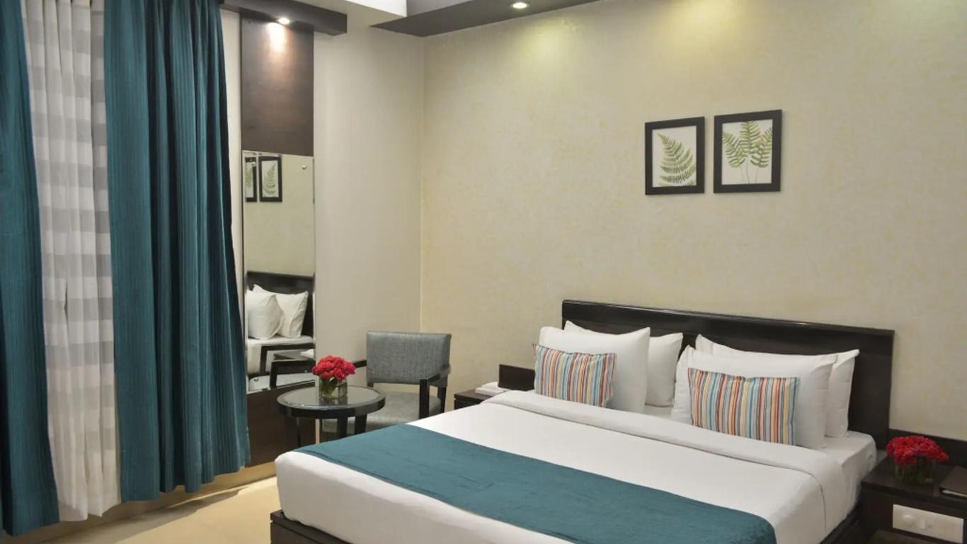 Hotel Rockland Panchsheel Enclave