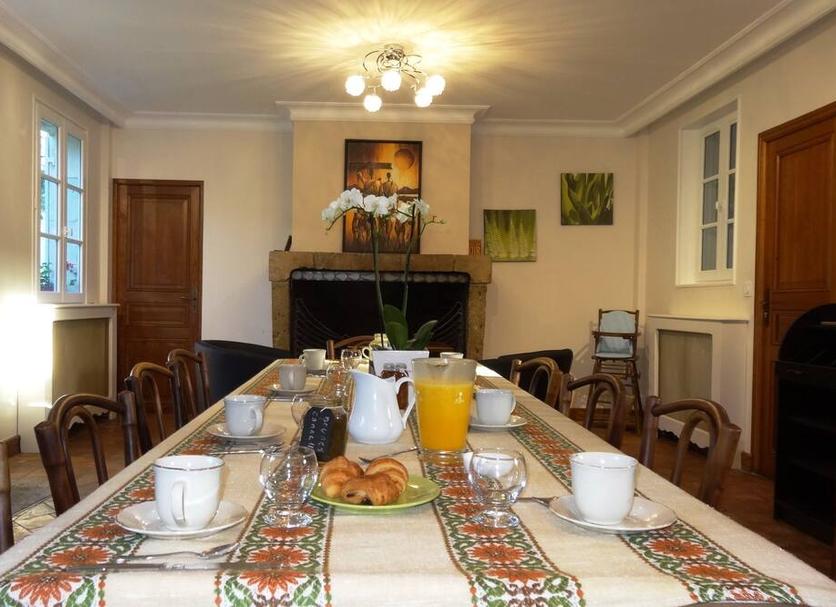 Dining room Photo