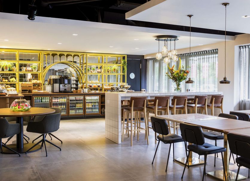Bar Photo