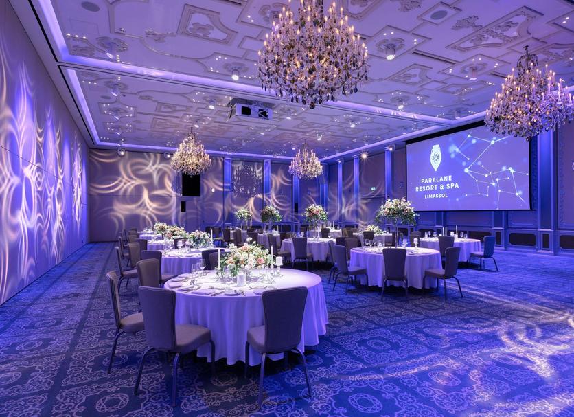 Banquet hall Photo