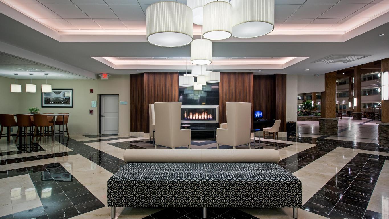 Crowne Plaza Suffern-Mahwah