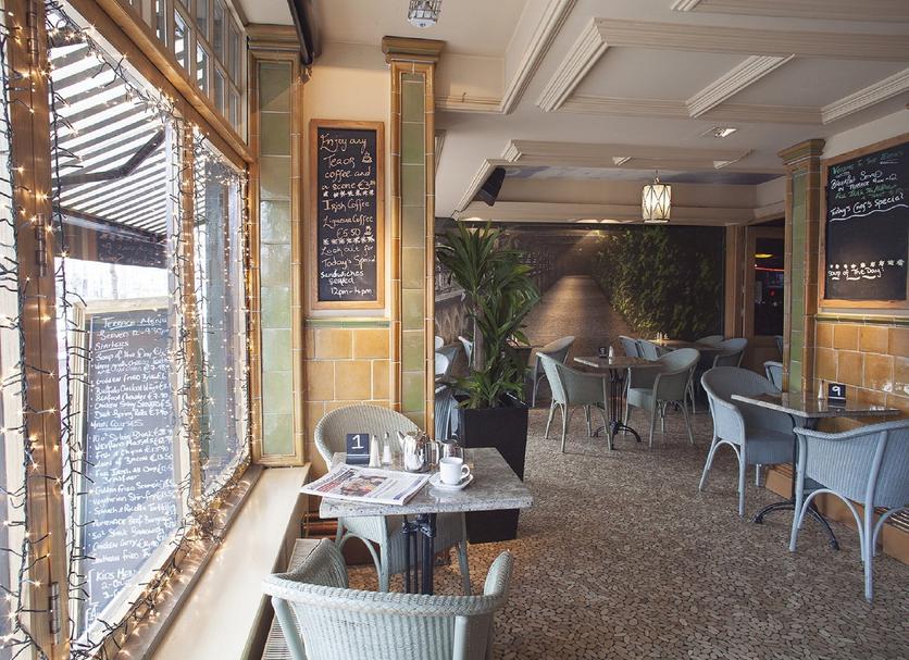 Restaurant Photo