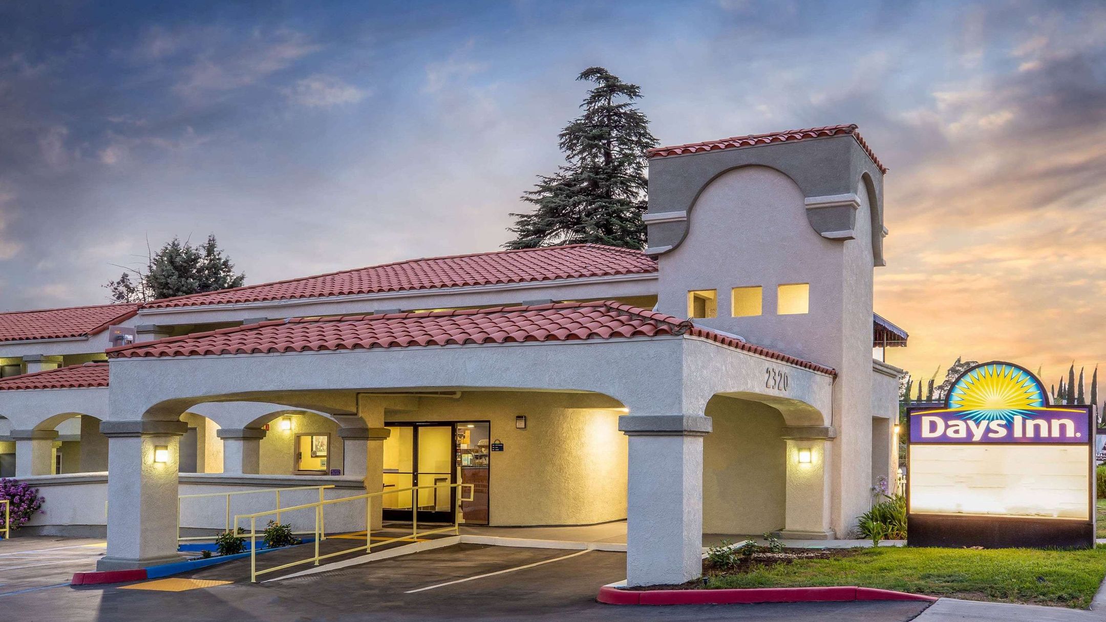 Days Inn by Wyndham Banning Casino/Outlet Mall from 54. Banning Hotel