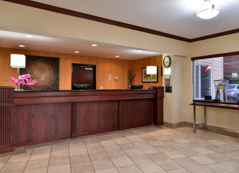 Front desk Photo