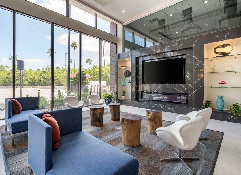 Lounge Photo