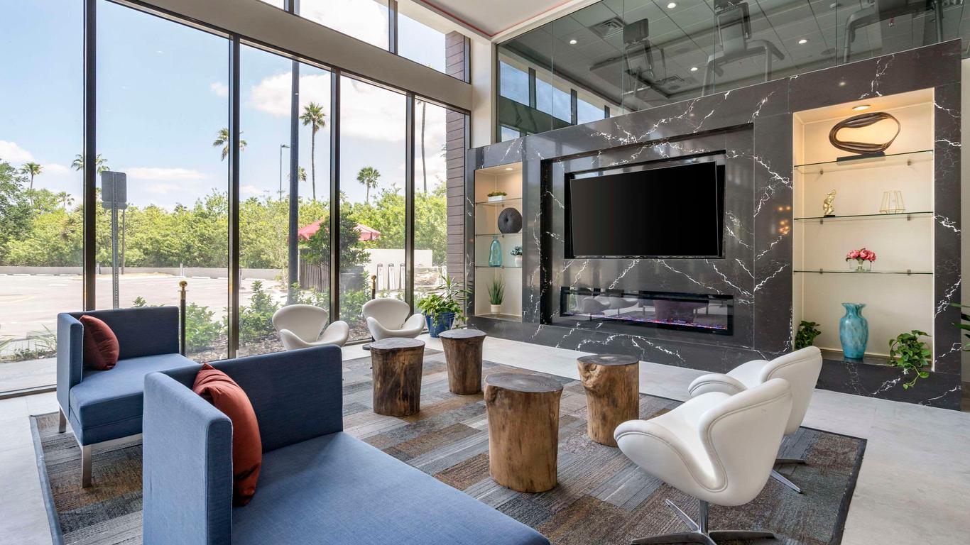 Cambria Hotel Orlando Universal Blvd
