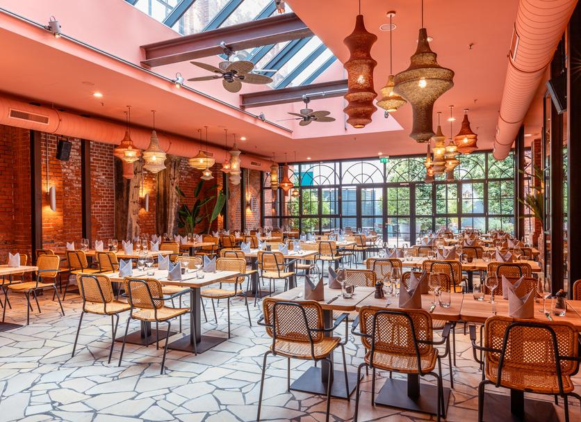 Restaurant Photo