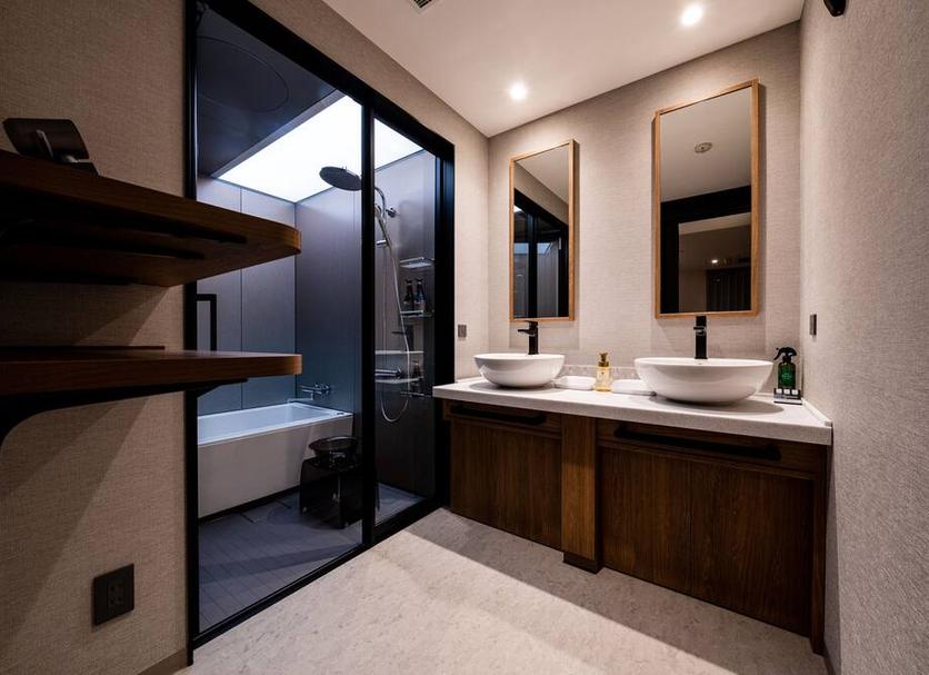 Bathroom Photo