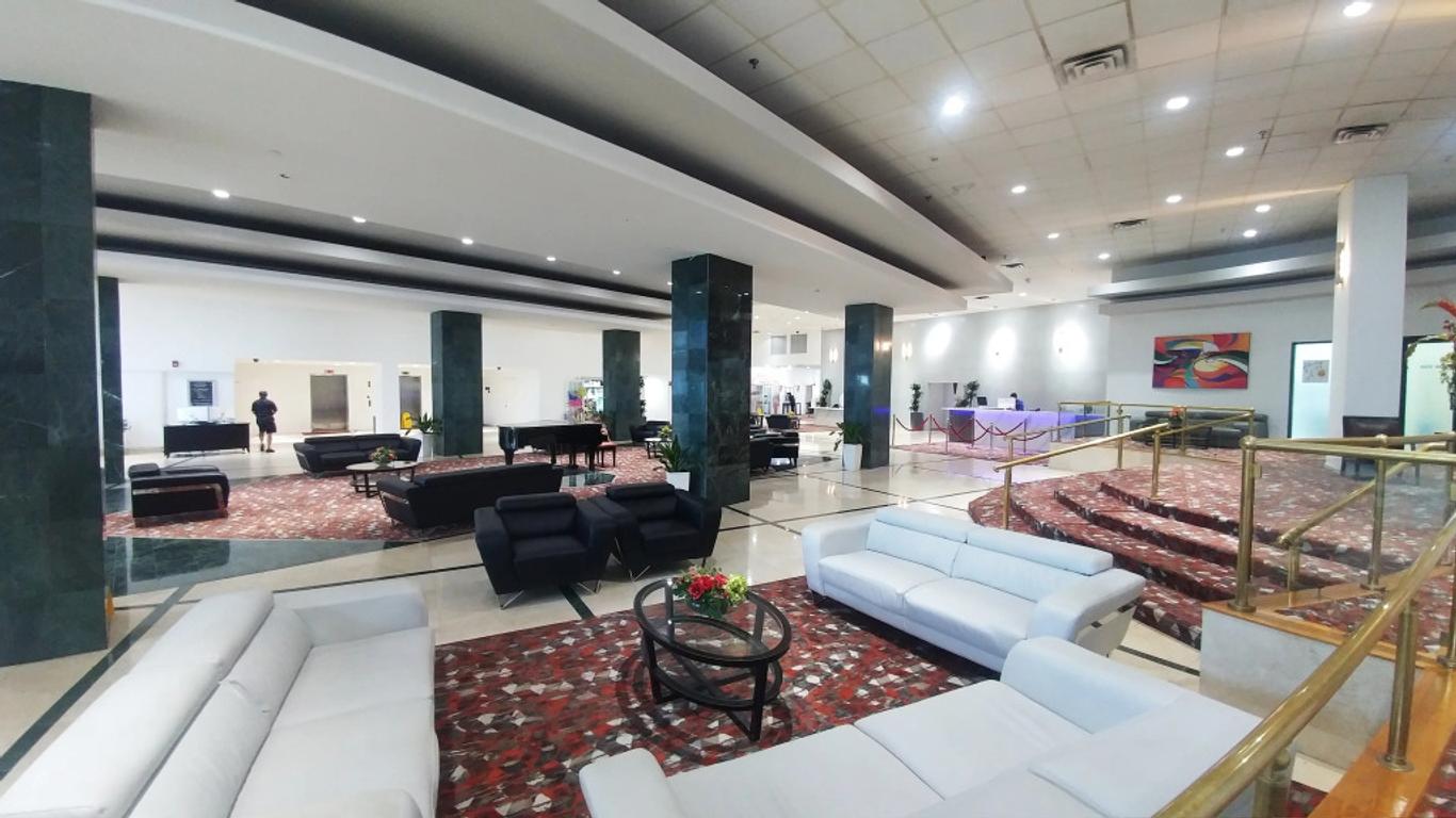 Casablanca on the beach, Oceanfront Studio Miami Beach