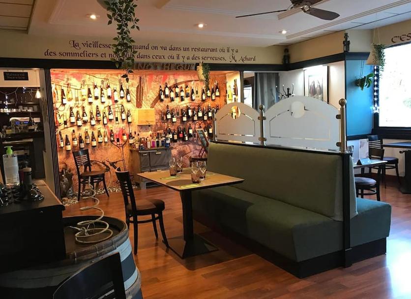 Bar Photo