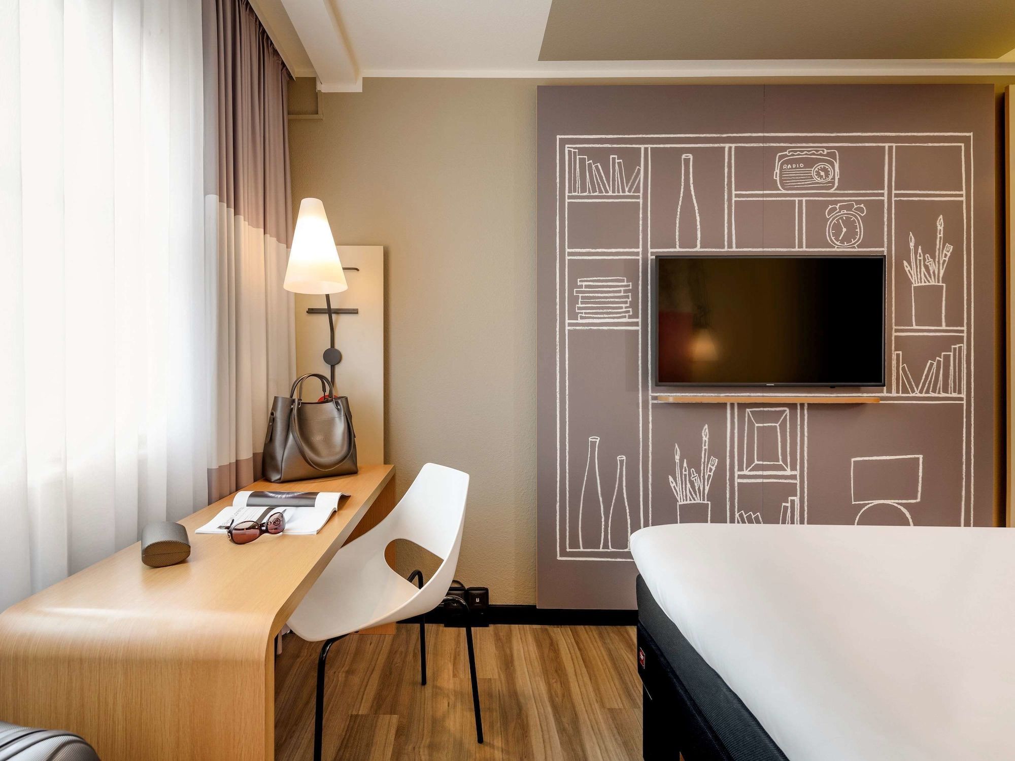 Room amenity