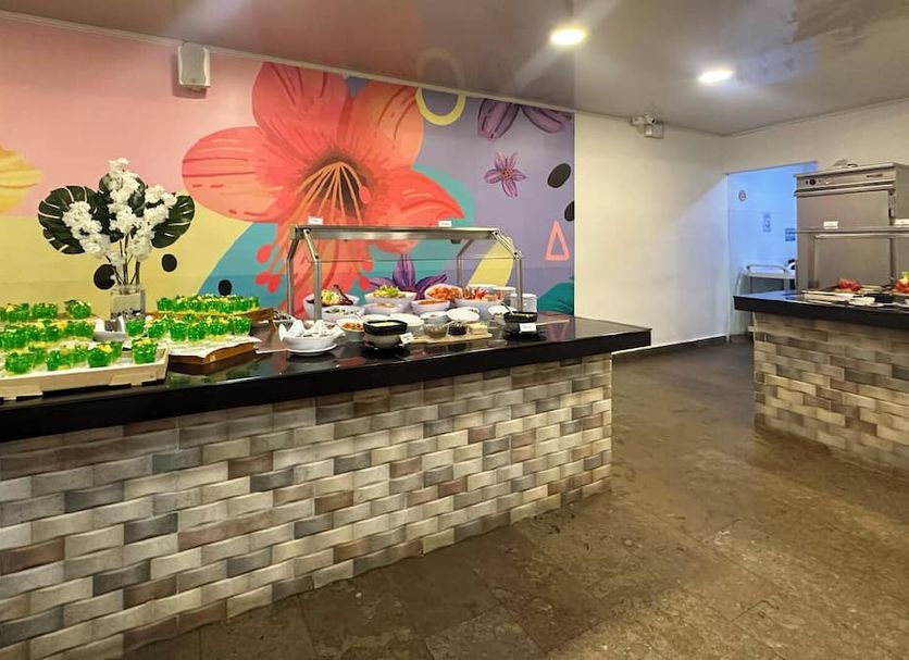 Buffet Photo