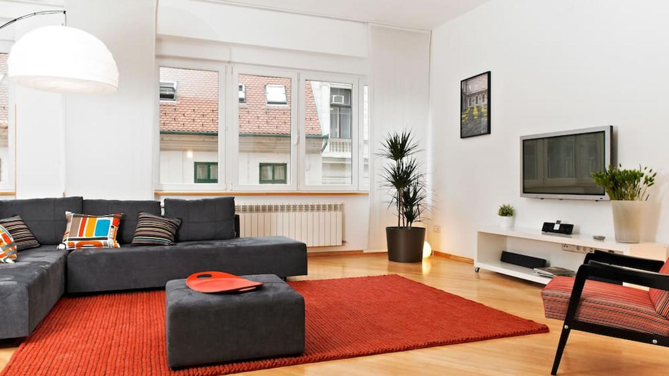 Irundo Downtown Apartments
