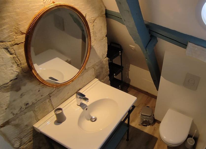 Bathroom Photo