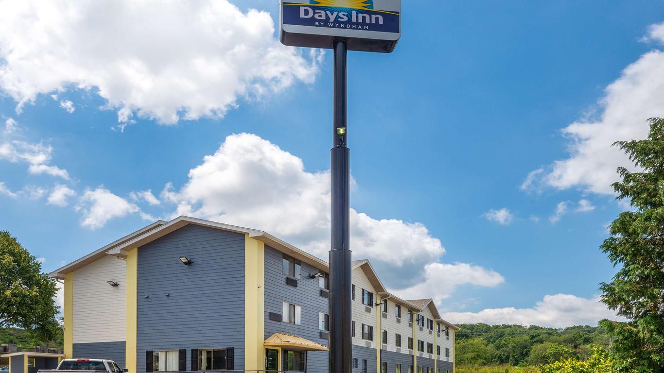 Days Inn by Wyndham Somerset PA I-70 I-76