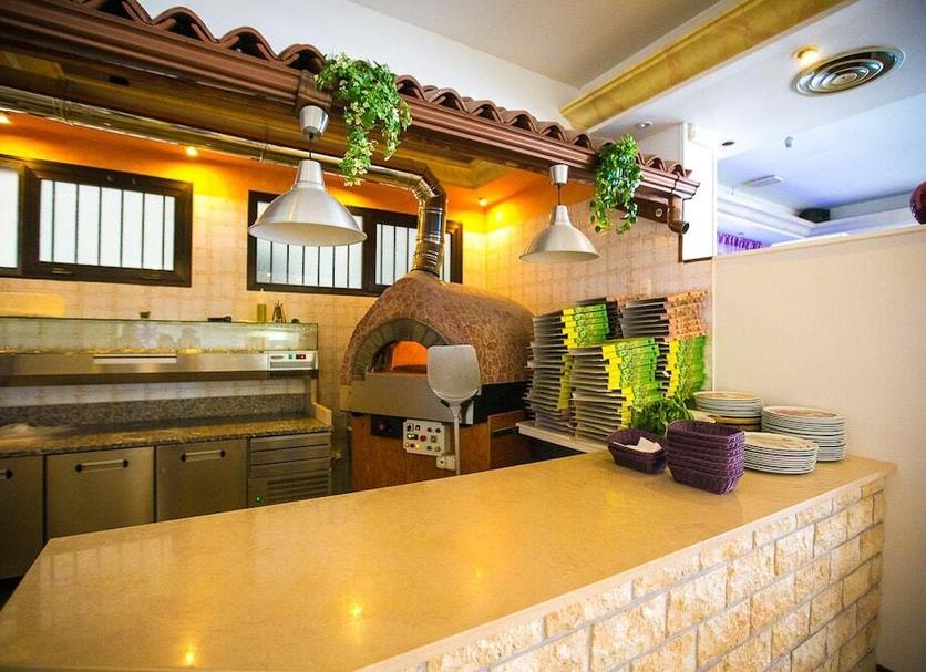 Kitchen Photo