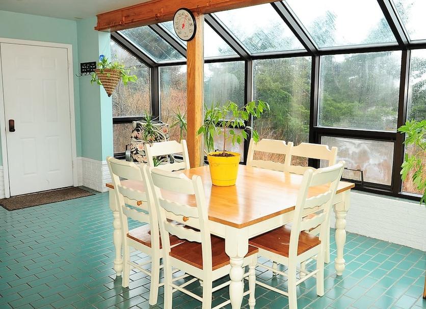 Dining room Photo