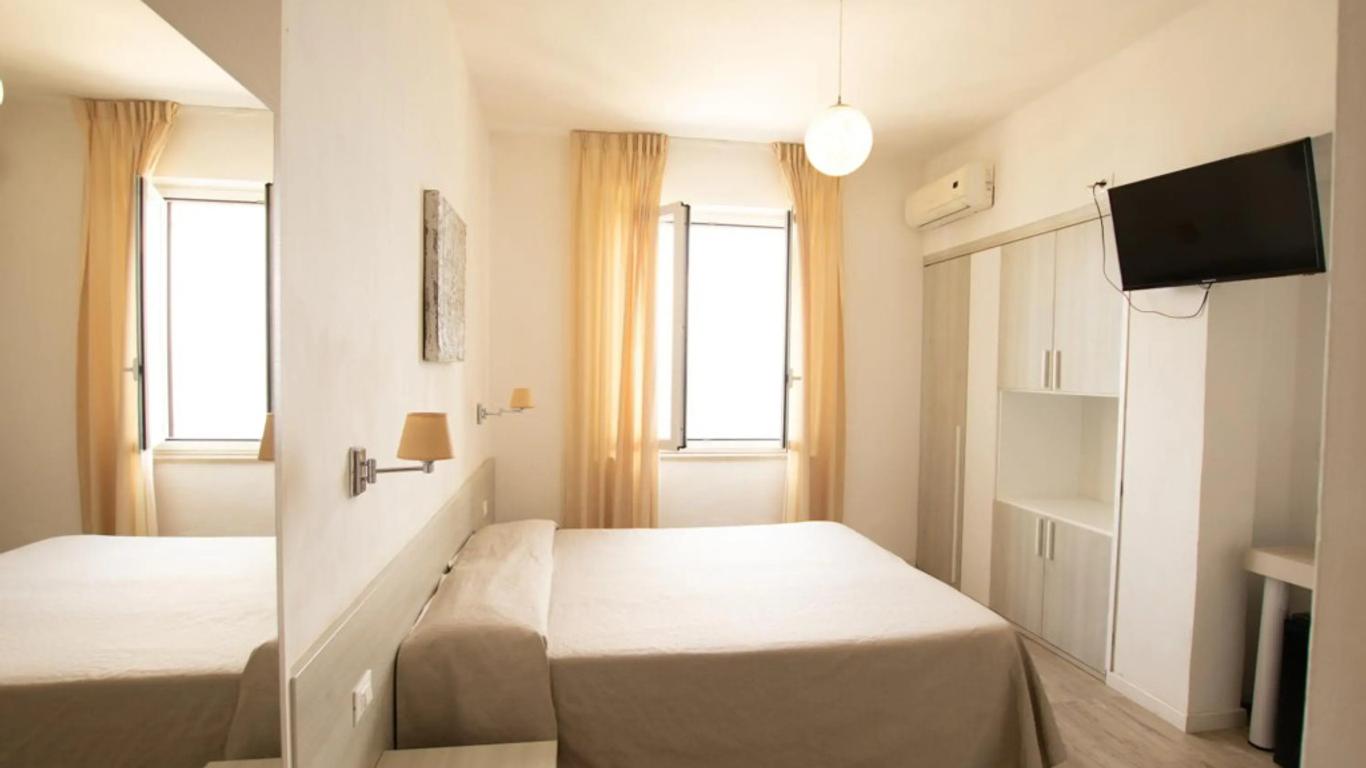 Hotel Marinella
